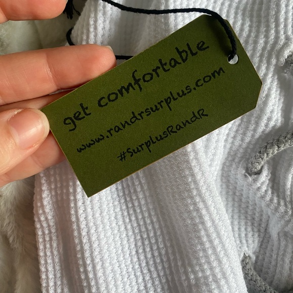 R & R Surplus White & Grey Knit Tank - Picture 2 of 6